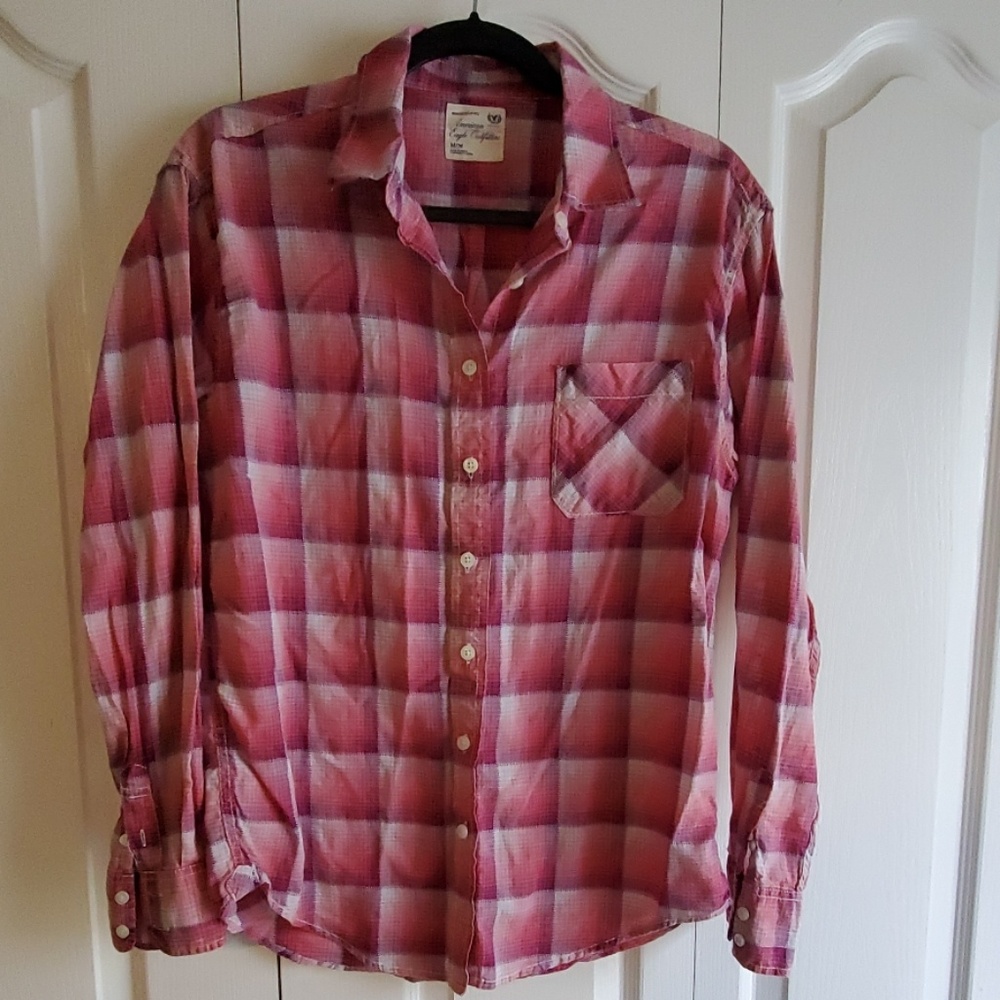 American Eagle Pink Boyfriend Shirt size Medium